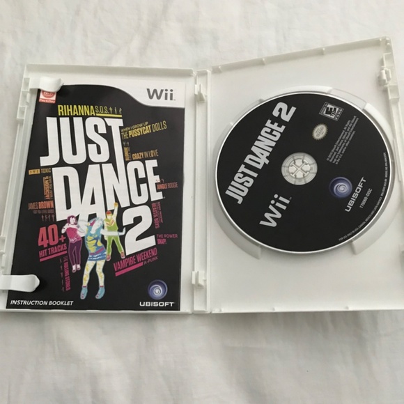 Nintendo Wii Just Dance 2 Disc Manual Included - Picture 3 of 6